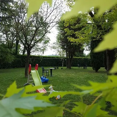 Casale Del Sole Garda Hotel *